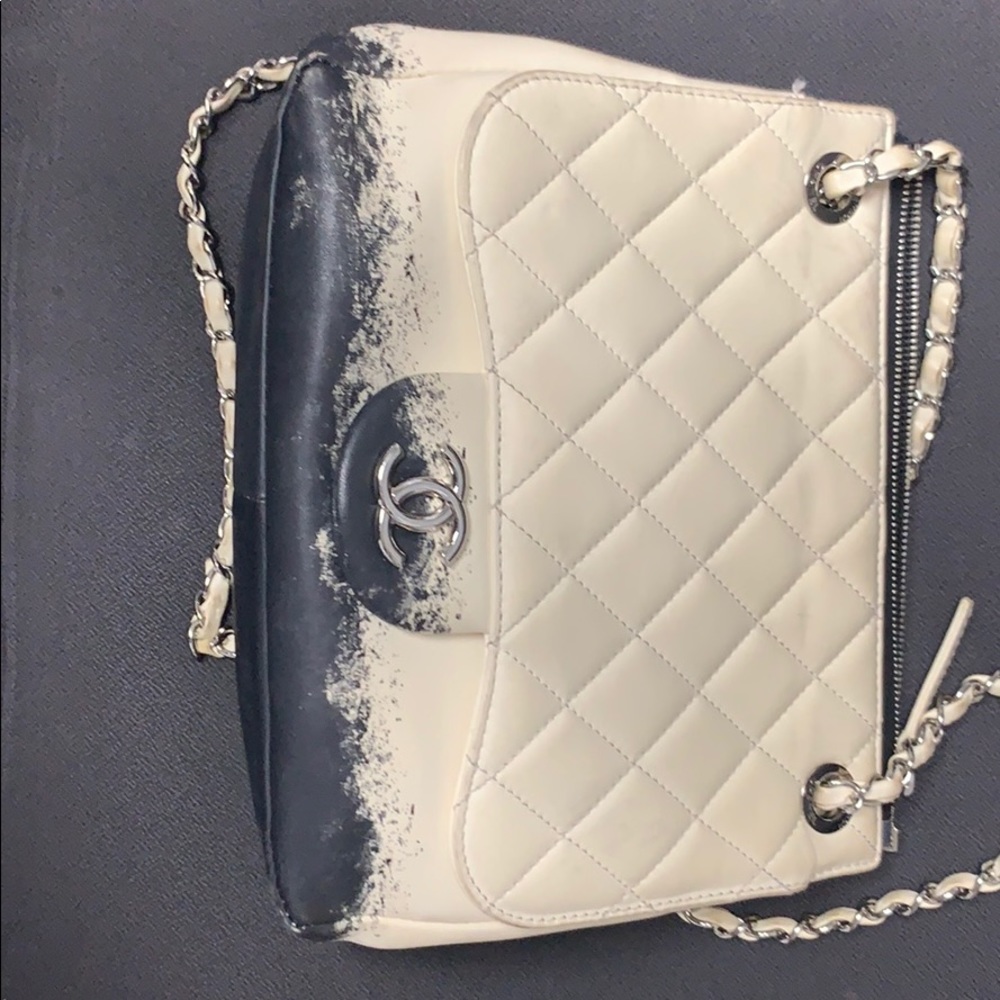 Chanel purse